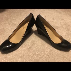 Brand new Jessica Simpson patent black wedges